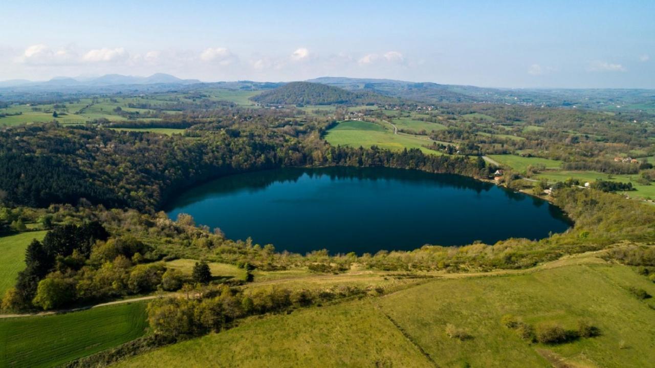 Gites Le Vieux Vinzelles Volvic Exterior foto