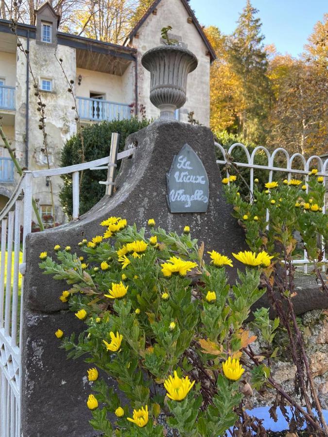 Gites Le Vieux Vinzelles Volvic Exterior foto